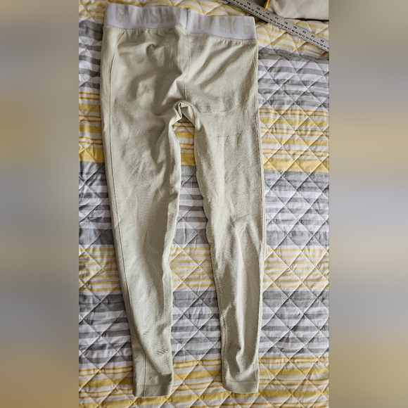 Gymshark Flex Women’s Leggings Low Rise Seamless Light Yellow Green Size Medium - Picture 7 of 7